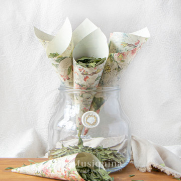 Conos de confeti para bodas con estampado de la colección "Primavera".
