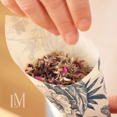 Confeti Natural de Lavanda y Flores Secas | 200g Eco | La Musiquina Confeti Natural de Lavanda y Flores Secas | 200g Eco | La Musiquina