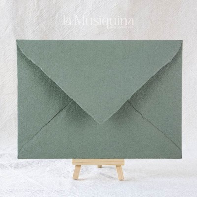 Sobre artesanal verde – Sobres para tus invitaciones de boda Sobre artesanal verde – Sobres para tus invitaciones de boda